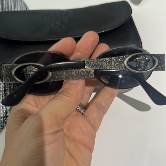 Vintage authentic Versace sunglasses - Picture 2 of 5